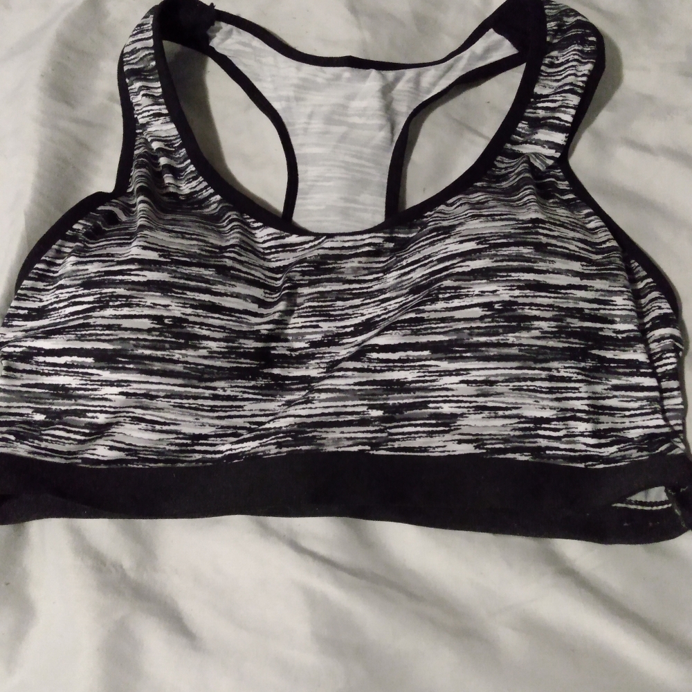 Gray and black zone pro sports bra size 1x